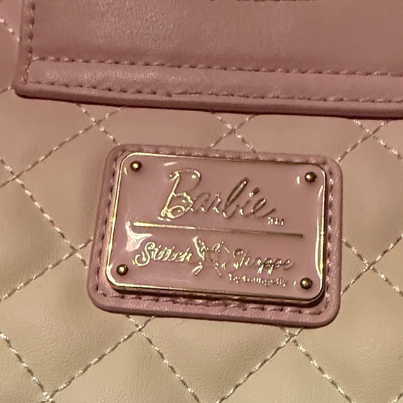 Barbie loungefly Quilted Pink ombré handbag. Some minor flaws. No tag. Never use - Picture 4 of 5